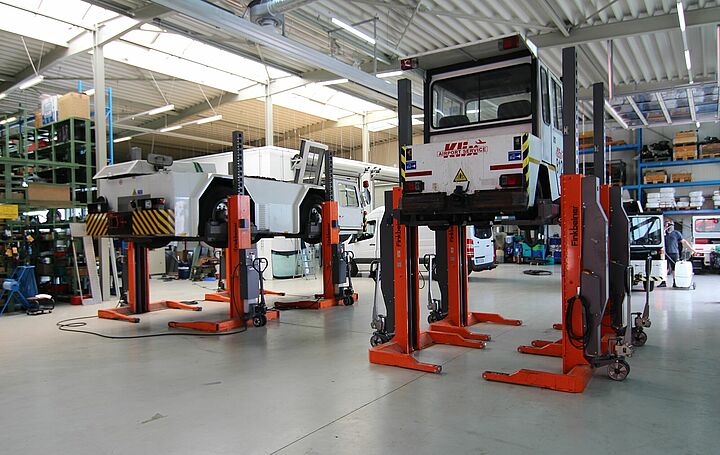 airport workshop Klix Airport Service mobile columns EHB